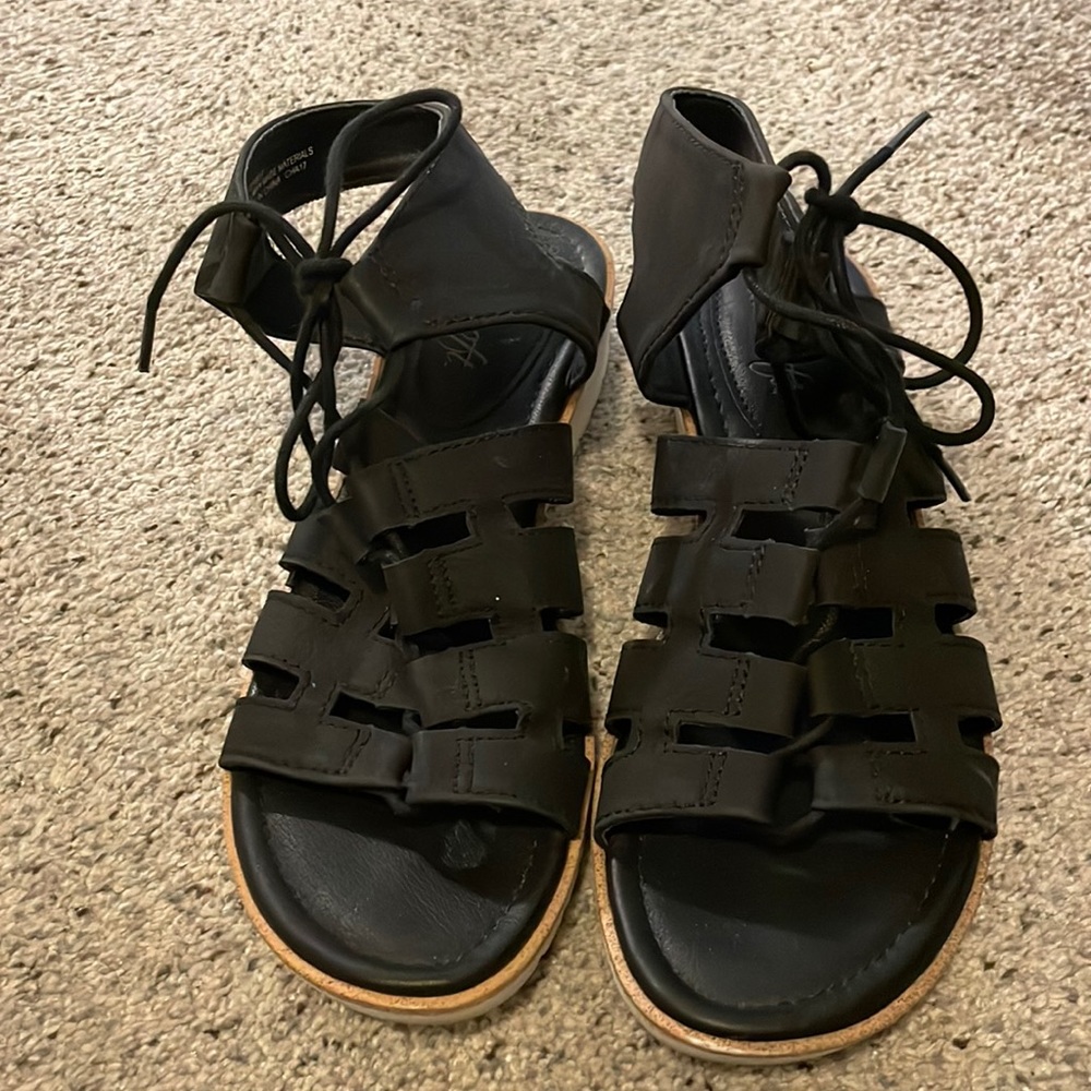 Eurosoft tie up ankle sandals size 6.5 M  soft upper with white sole